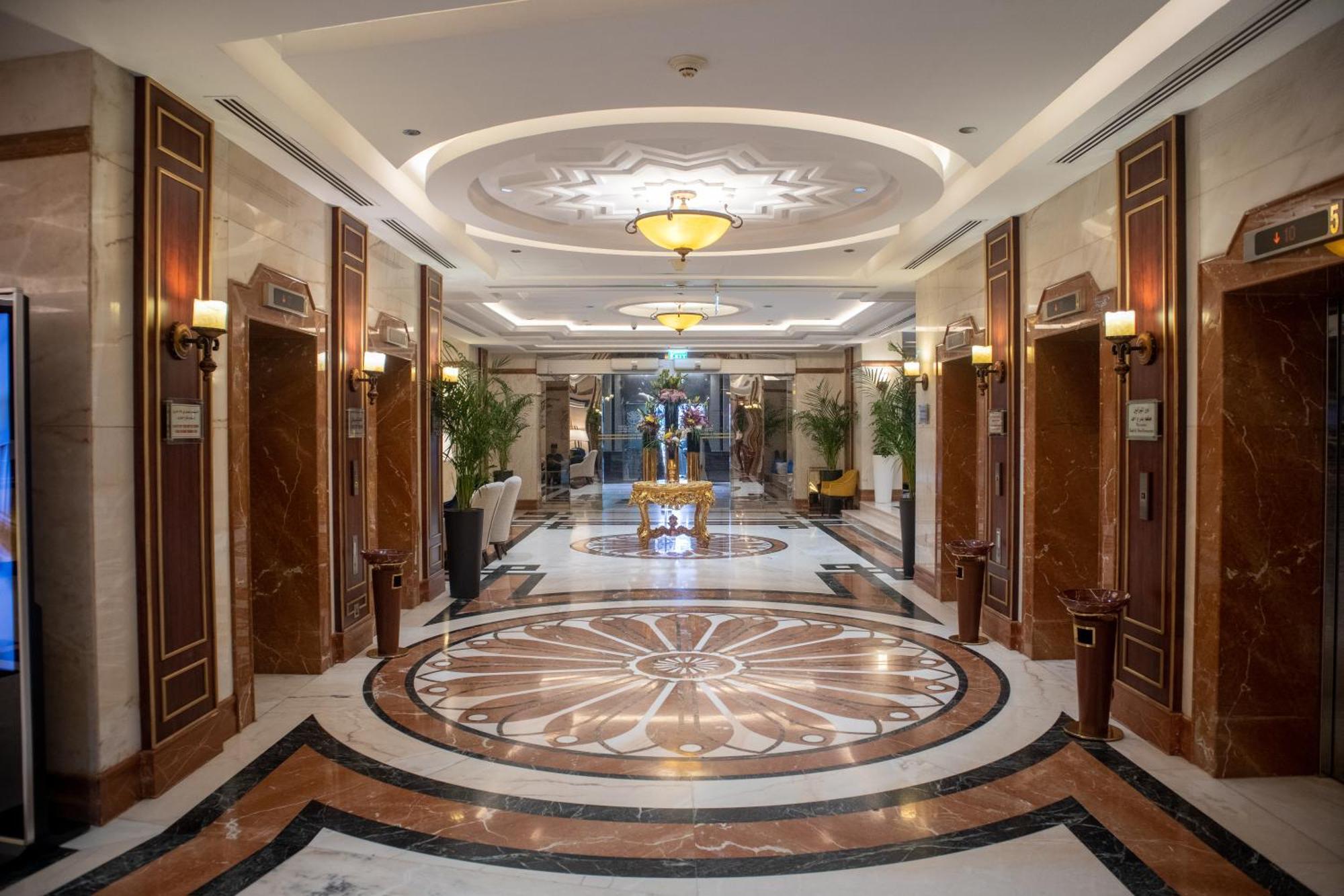 Emaar Royal Hotel Medina Esterno foto Lobby